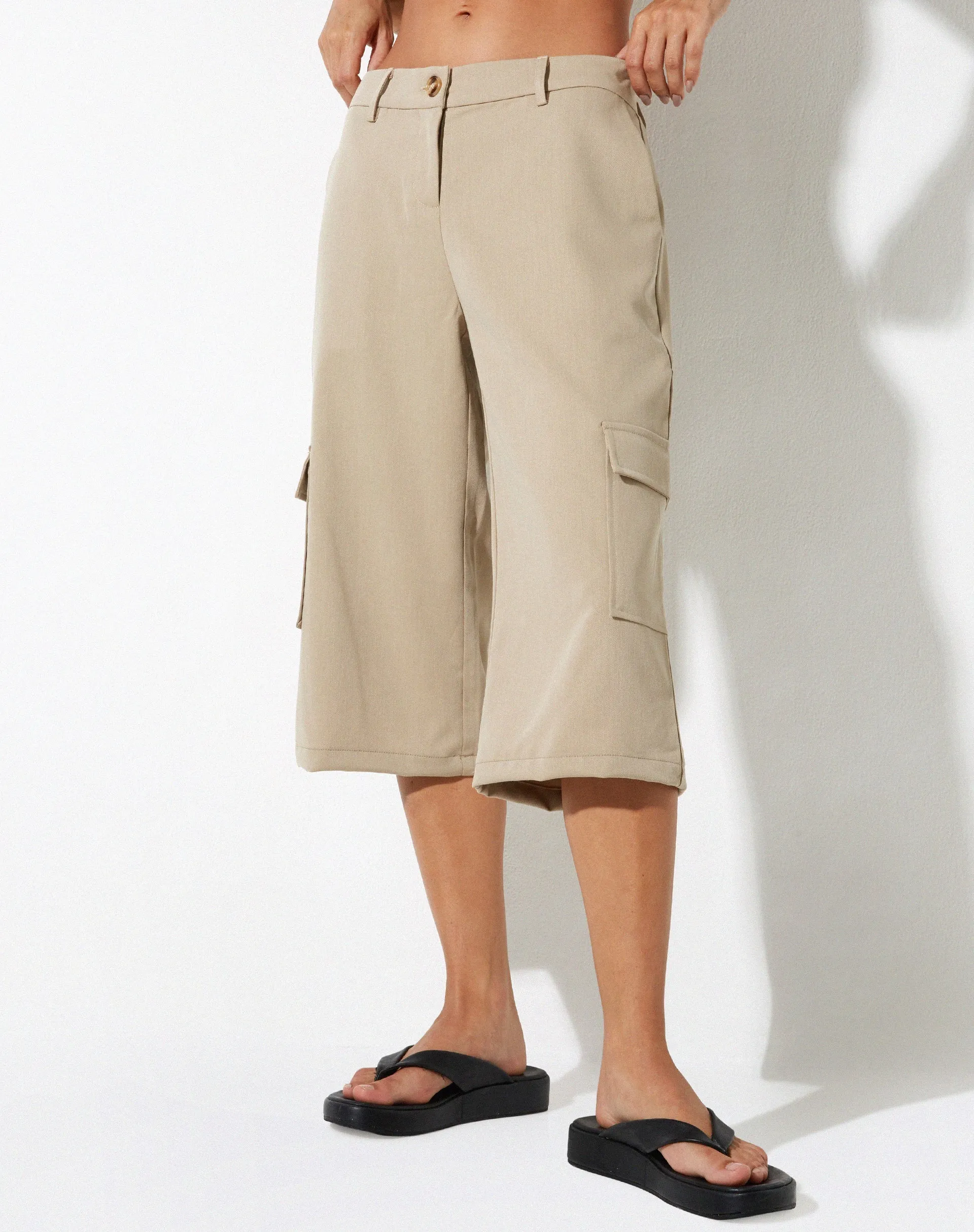 Yungmi Short in Soft Tailoring Tan